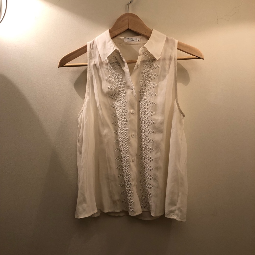 Equipment white silk sleeveless blouse